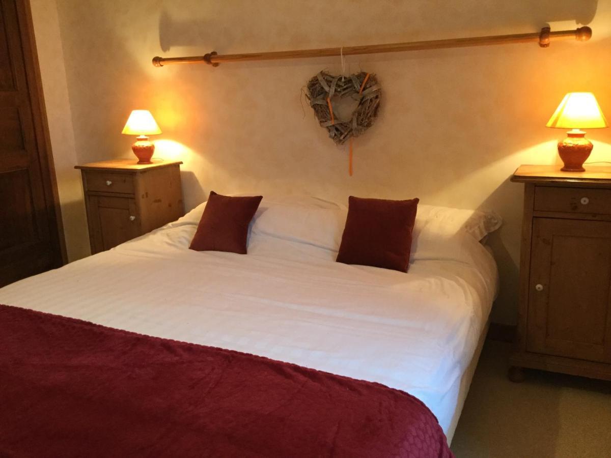 Domaine Du Mas Naut Bed & Breakfast Conques-en-Rouergue Bagian luar foto